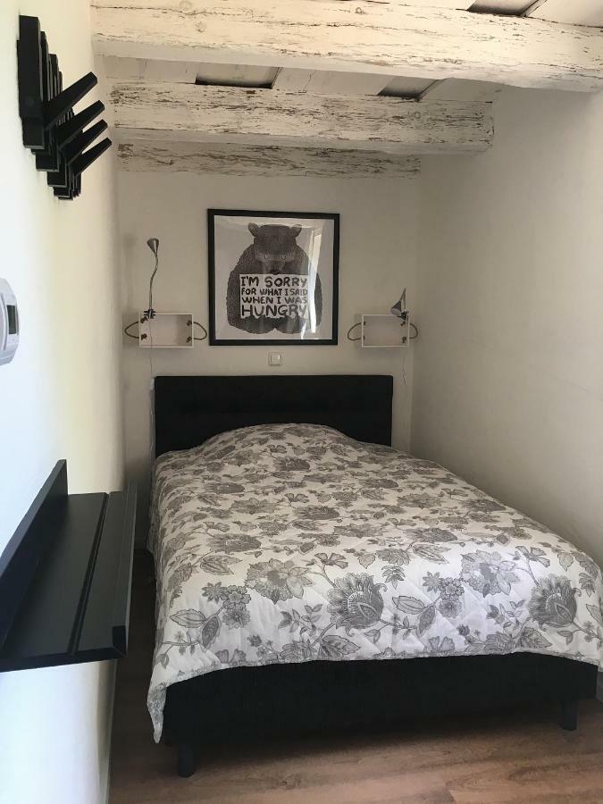 Gaestewohnung A+C Bovet Strasen Luaran gambar