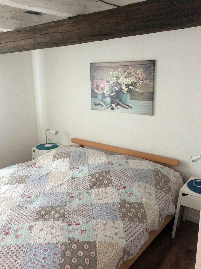 Gaestewohnung A+C Bovet Strasen Luaran gambar